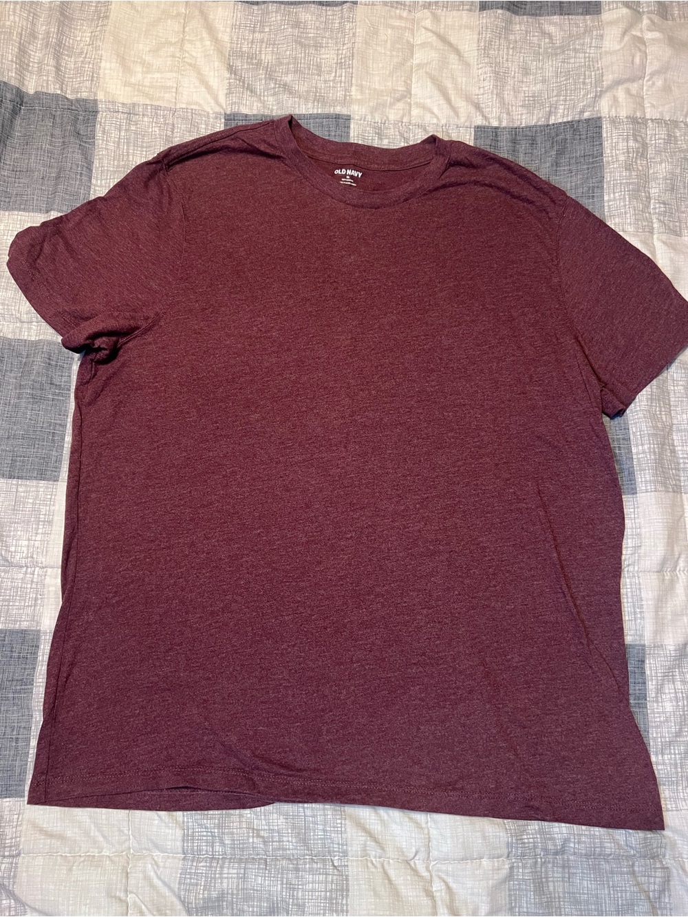 Old Navy Men's Heathered Burgundy Short Sleeve Crewneck Tee